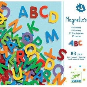 83 lettres en bois magnetiques